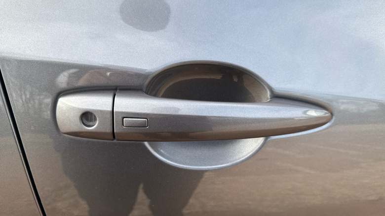 Nissan Juke 1.0 DiG-T 114 N-Connecta 5dr Petrol Hatchback